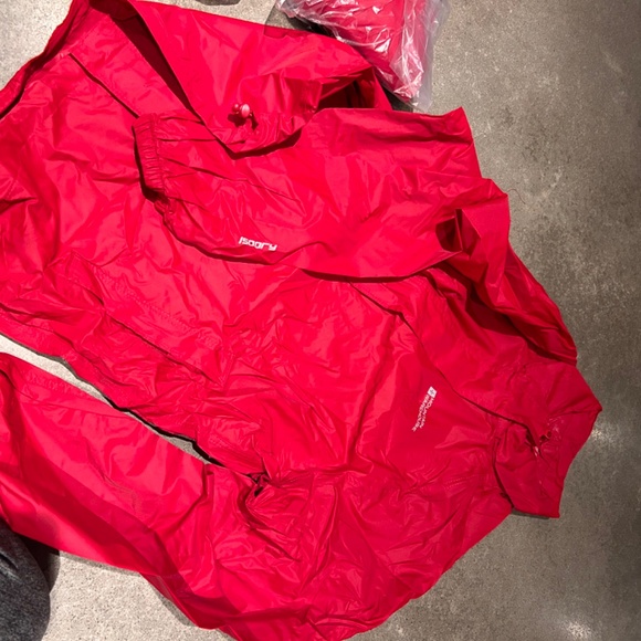 Mountain warehouse rain jacket - Picture 4 of 5